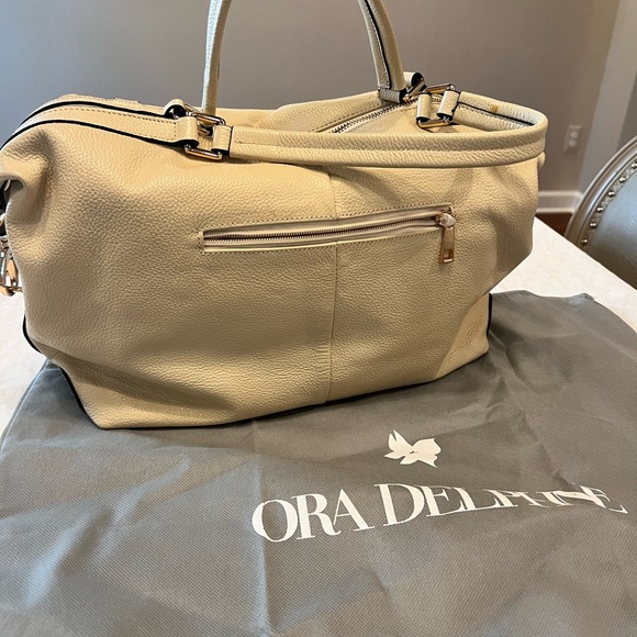 Ora Delphne purse, used a couple times! - Picture 3 of 3